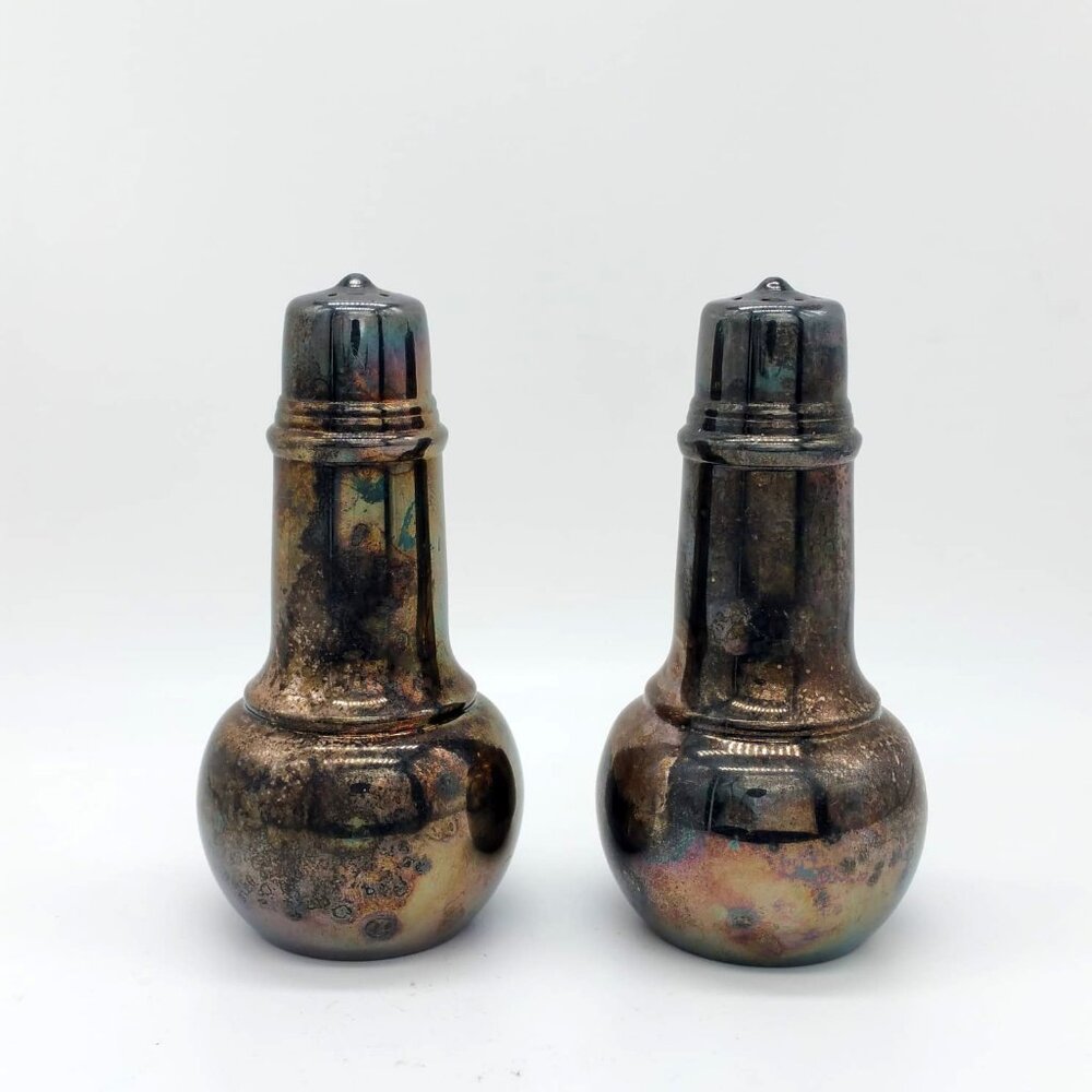 WM ROGERS Silverplate Rustic Patina Salt Pepper Shakers Set No. 964